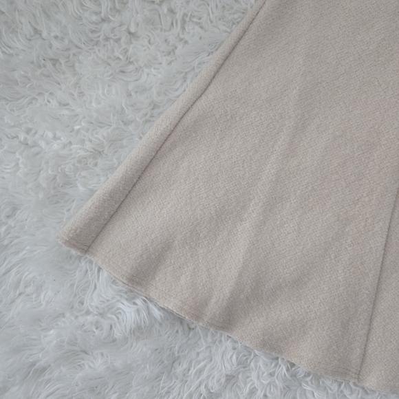 BLANK Winter White Wool Flare Skirt. Size Large. New without tags. Never let y - Picture 4 of 9